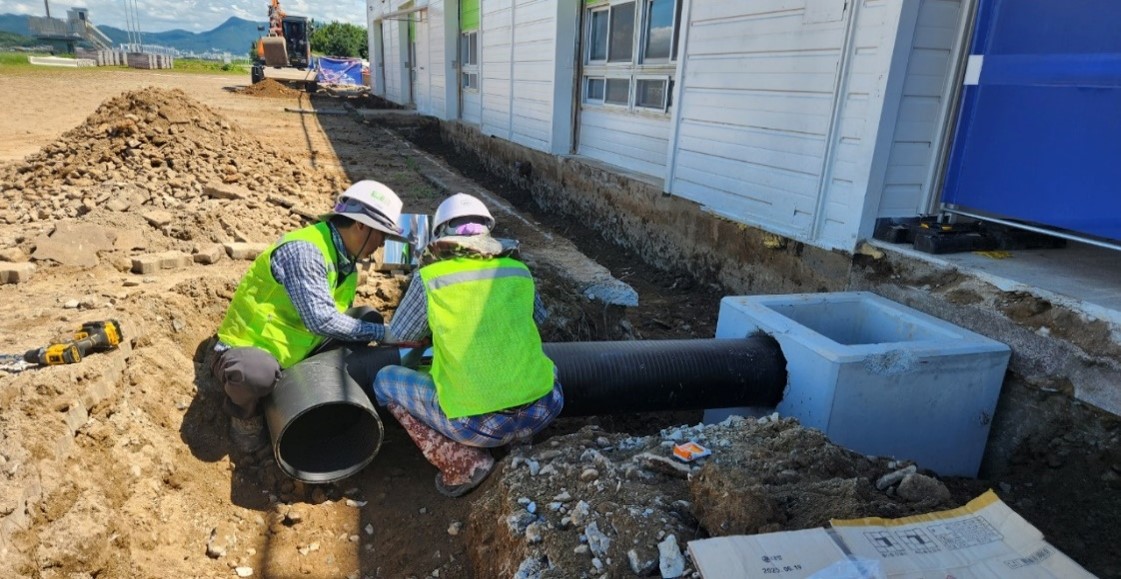 우수관 설치(D300) 및 연결엘보 설치1